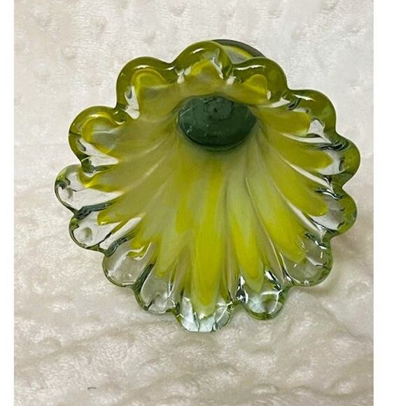 Vintage Murano 6 1/2" Scalloped Handblown Glass Vase (1960s) - Picture 2 of 7